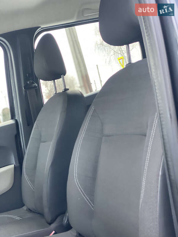 Мінівен Dacia Lodgy 2013 в Старокостянтинові