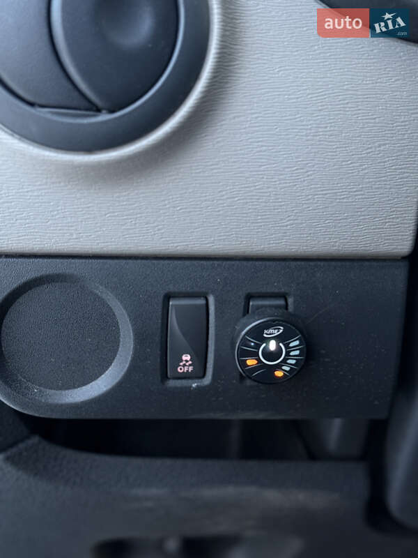 Мінівен Dacia Lodgy 2012 в Івано-Франківську