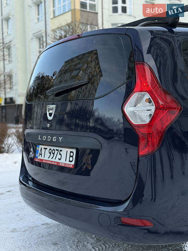 Мінівен Dacia Lodgy 2012 в Івано-Франківську