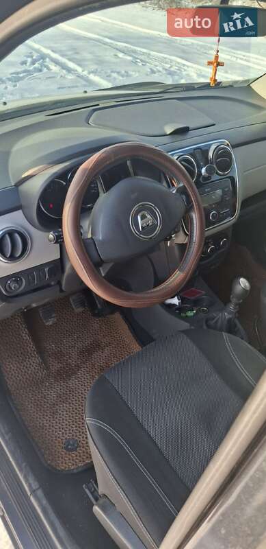 Мінівен Dacia Lodgy 2012 в Ладижині