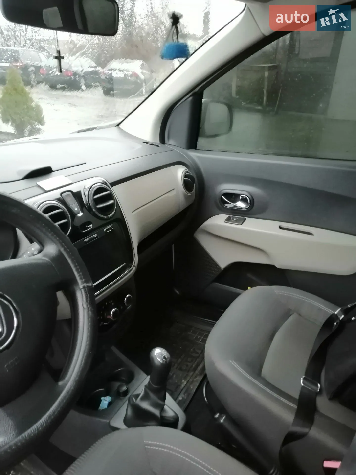 2013 Dacia Lodgy - мініатюра 16