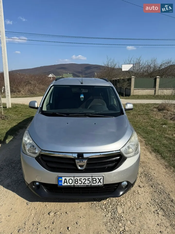 2013 Dacia Lodgy - мініатюра 25