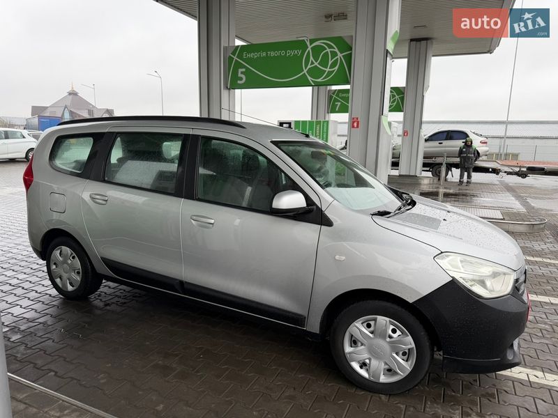 Минивэн Dacia Lodgy 2013 в Луцке