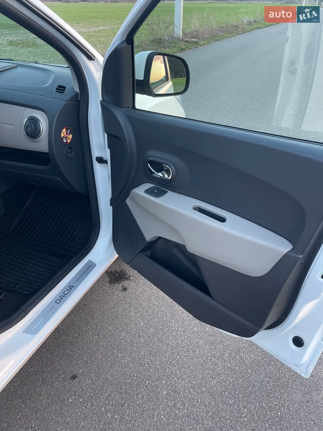 2016 Dacia Lodgy - мініатюра 43