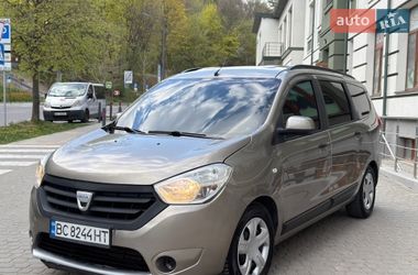 Мінівен Dacia Lodgy 2012 в Львові