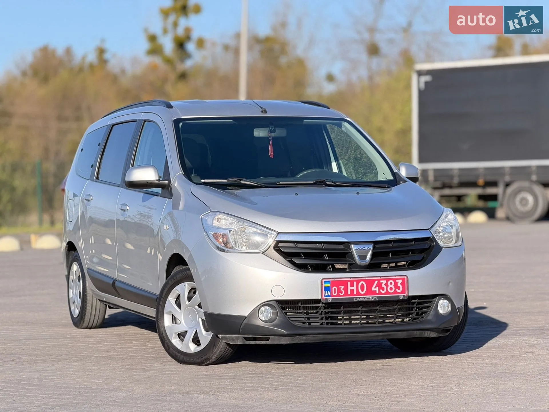 2013 Dacia Lodgy - мініатюра 19