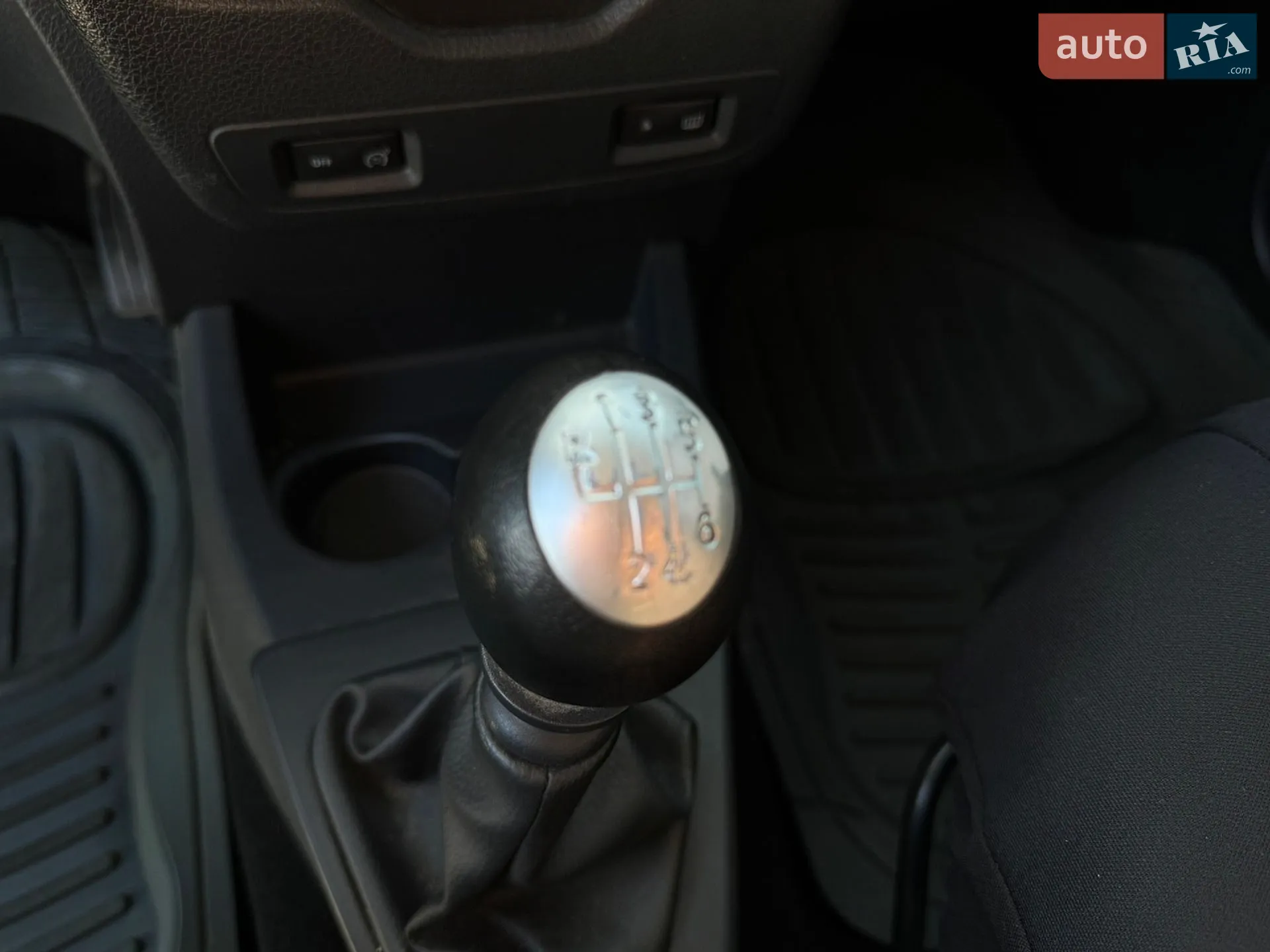 2013 Dacia Lodgy - мініатюра 11