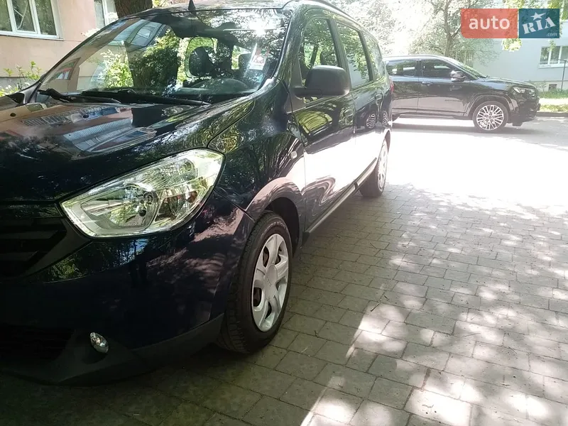Dacia Lodgy 2012