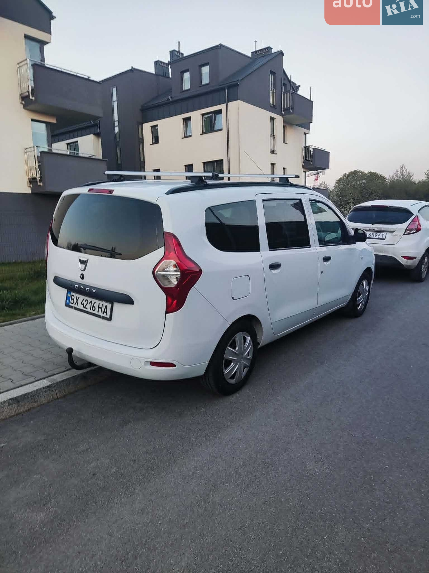 2012 Dacia Lodgy - мініатюра 2