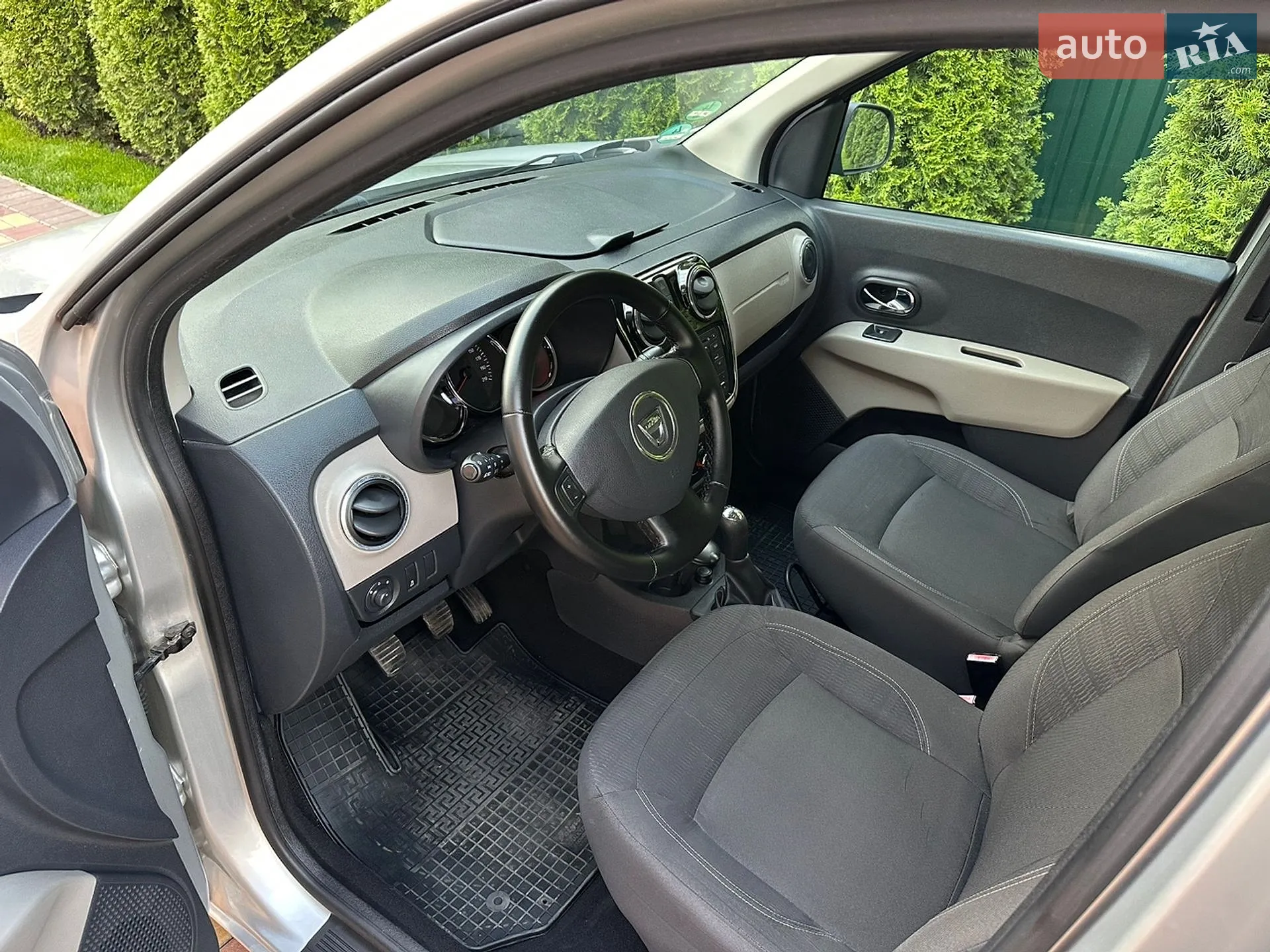 2012 Dacia Lodgy - мініатюра 24