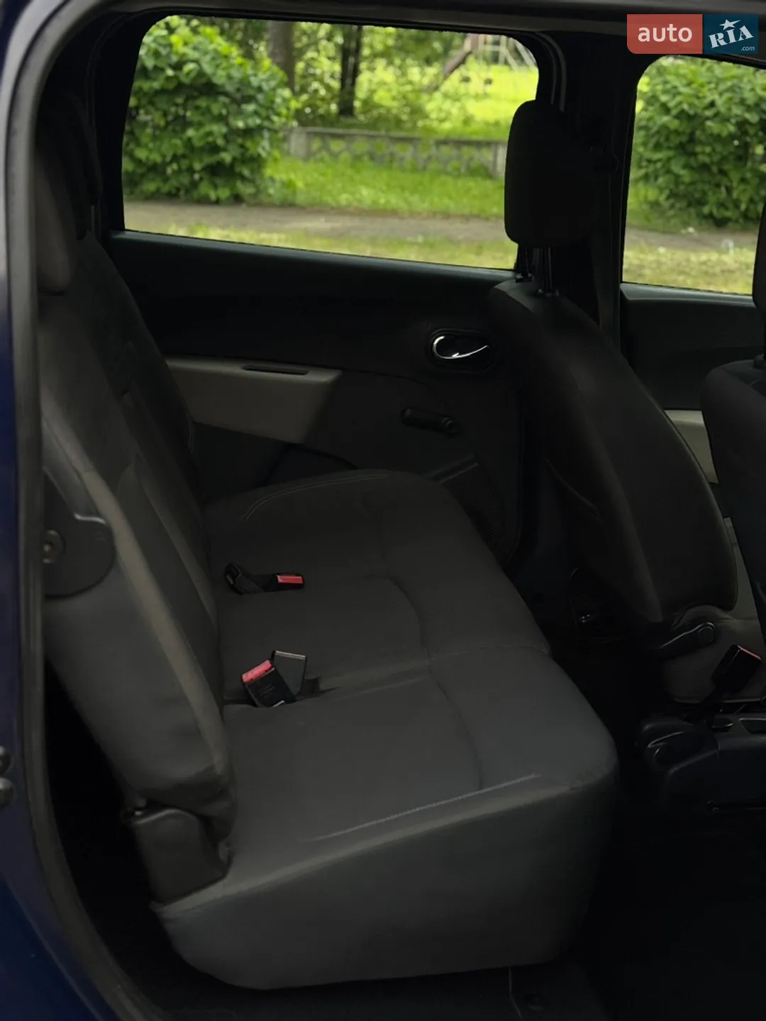 2013 Dacia Lodgy - мініатюра 19