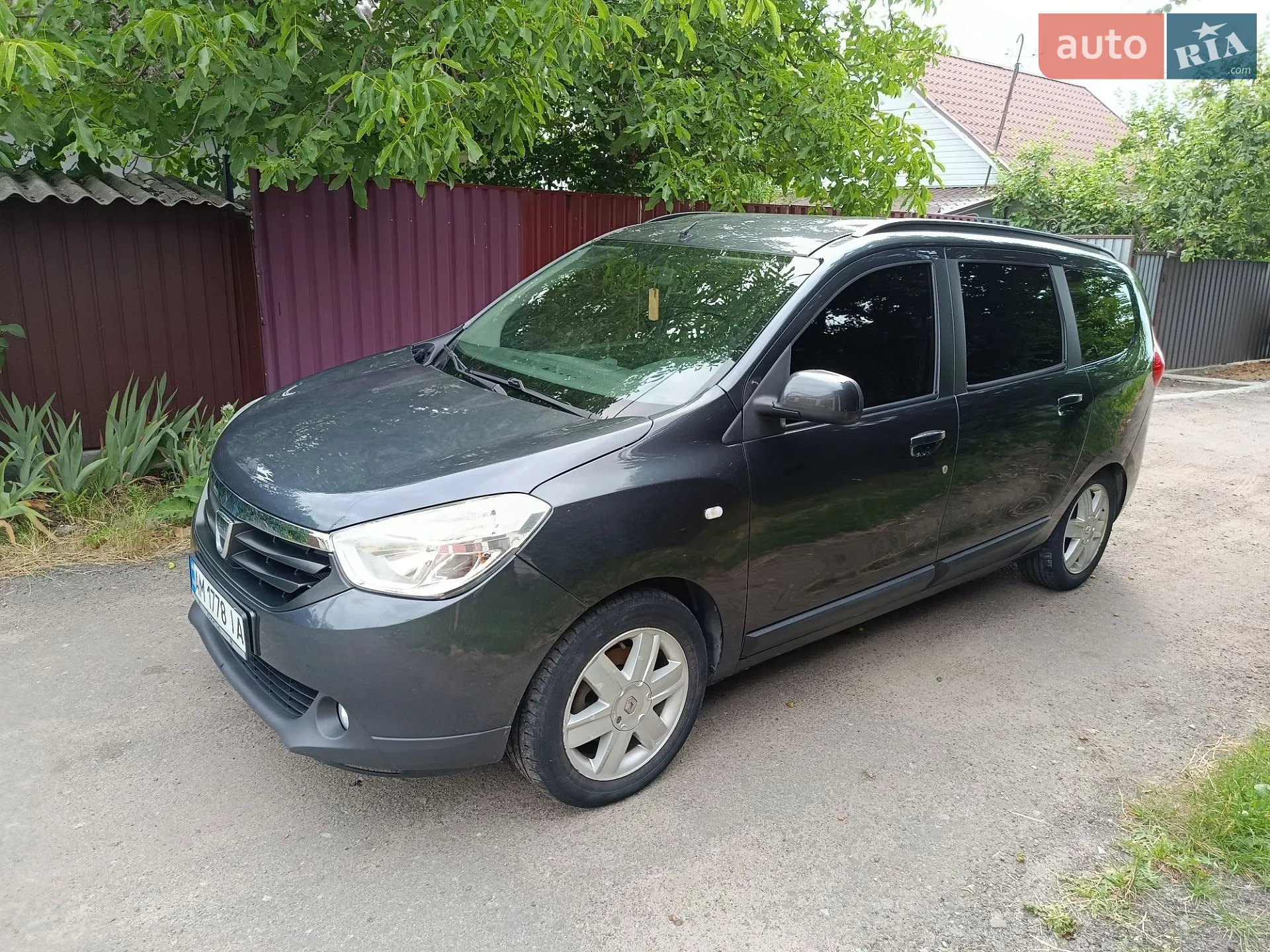 2013 Dacia Lodgy - мініатюра 3