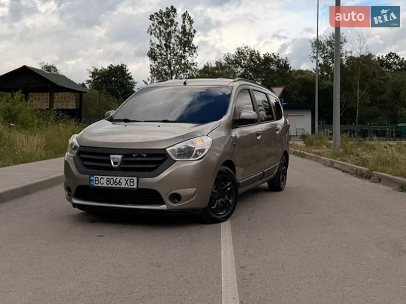 Dacia Lodgy 2012