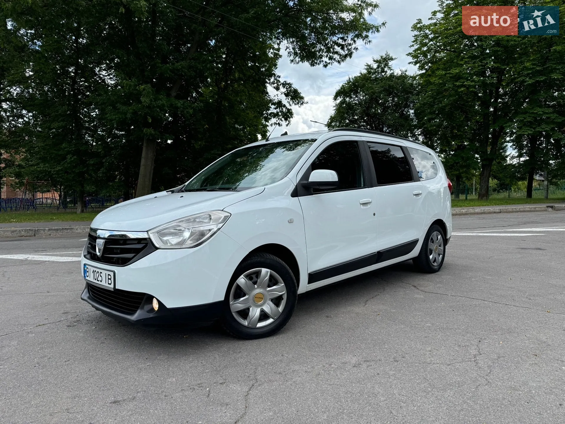 2015 Dacia Lodgy - мініатюра 8