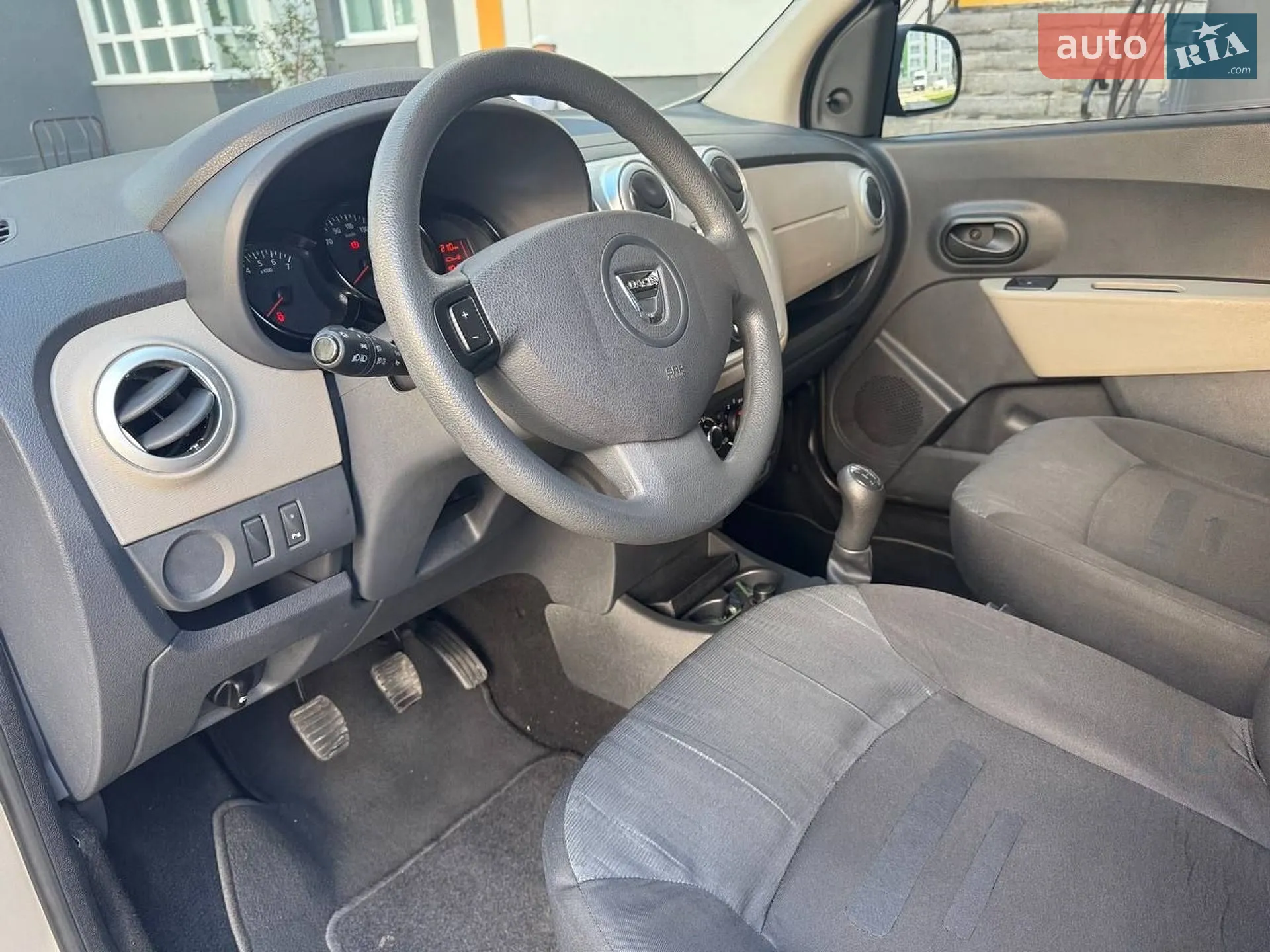 2012 Dacia Lodgy - мініатюра 12
