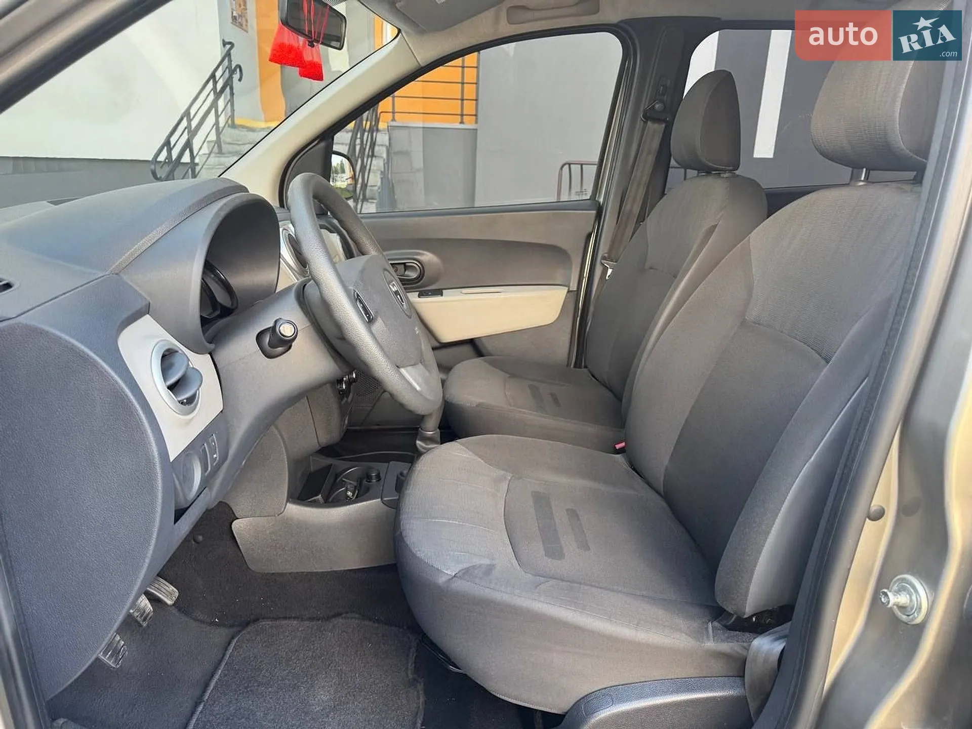 2012 Dacia Lodgy - мініатюра 14