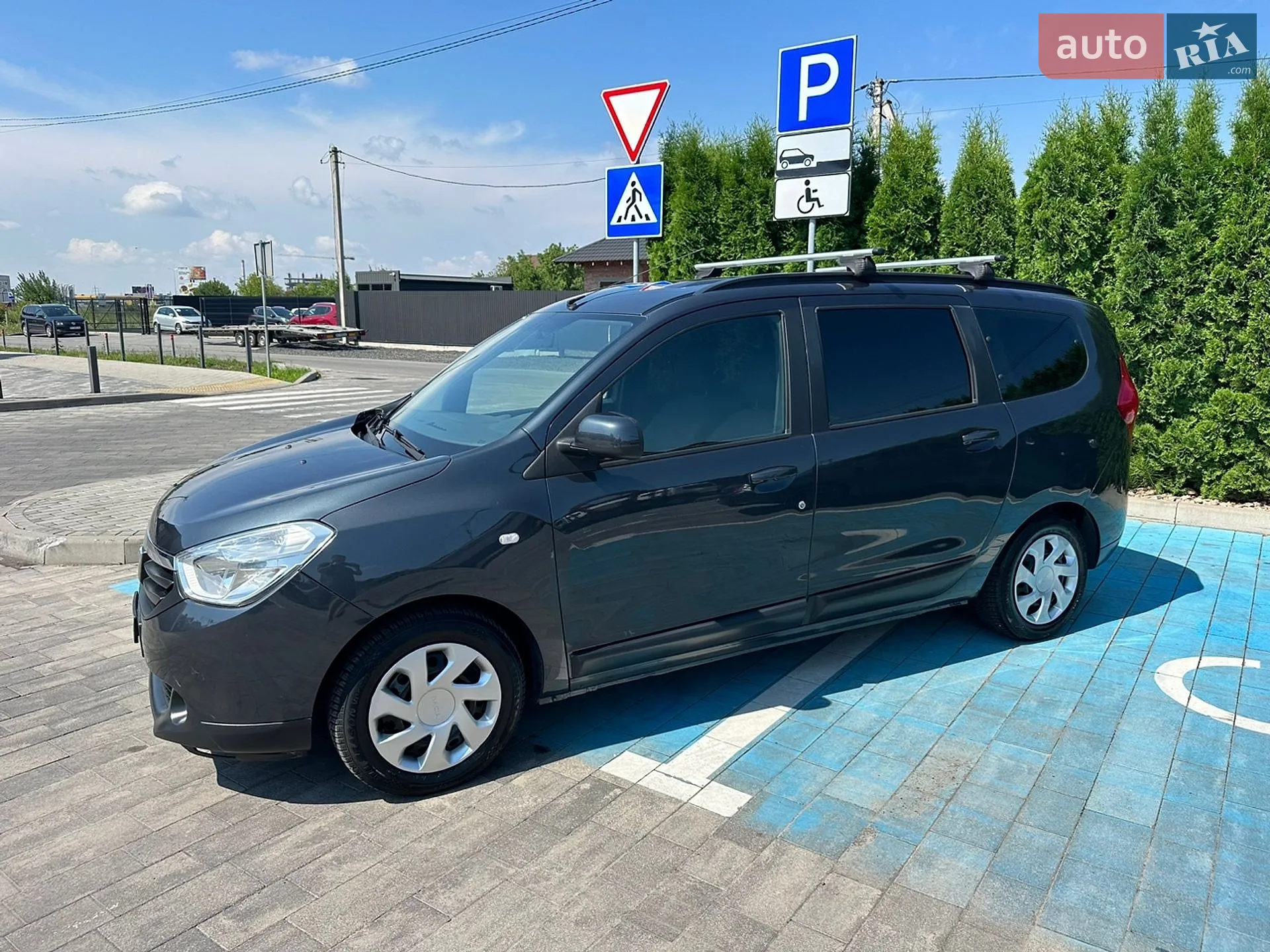 2012 Dacia Lodgy - мініатюра 3