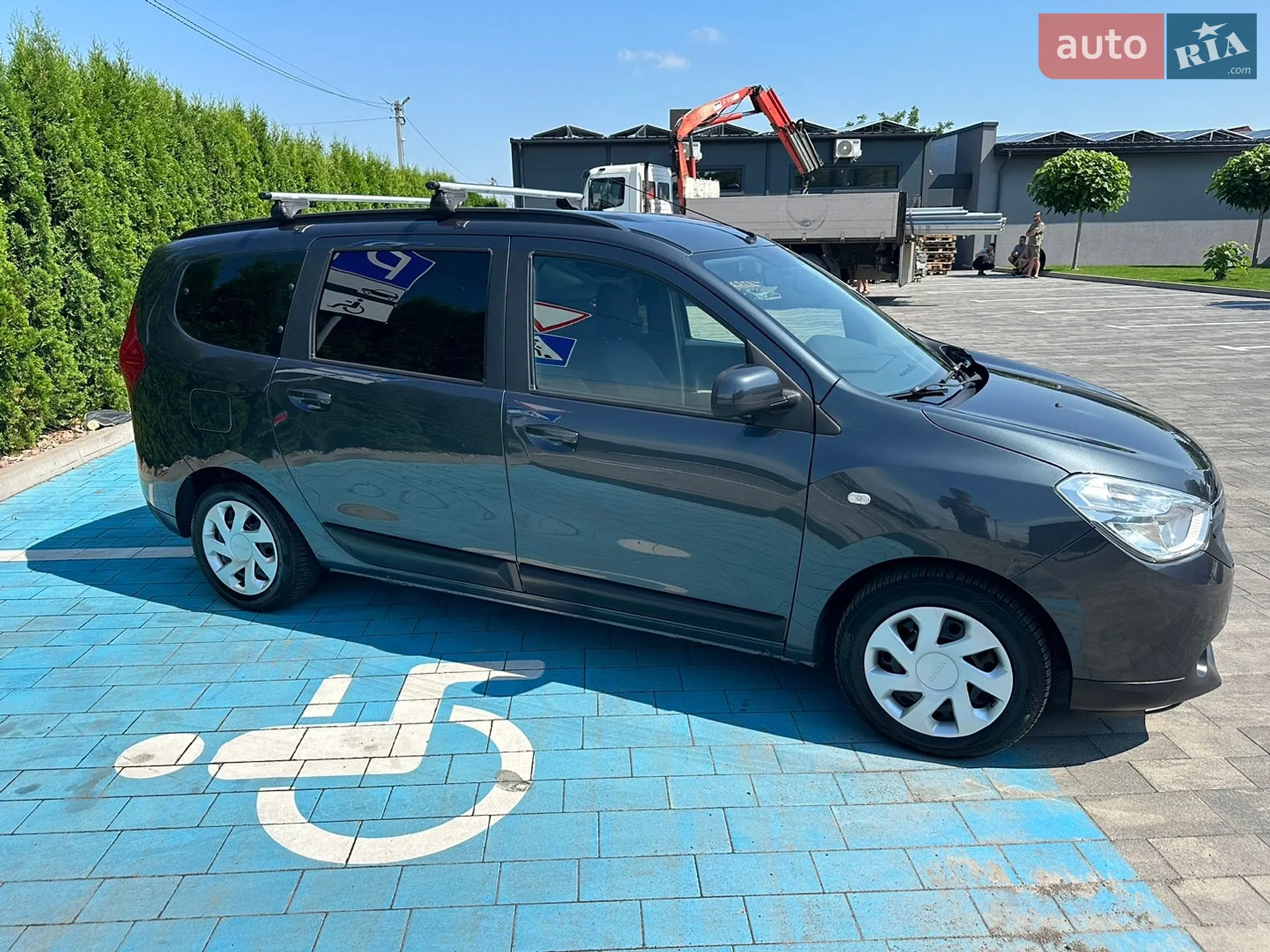 2012 Dacia Lodgy - мініатюра 11