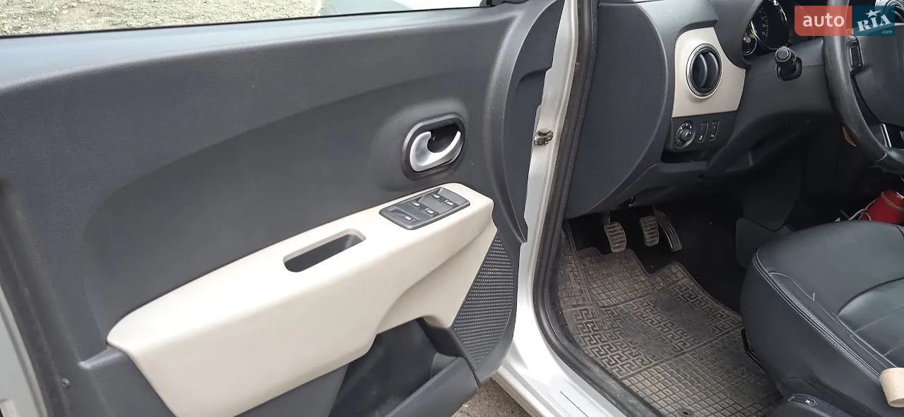 2014 Dacia Lodgy - мініатюра 12