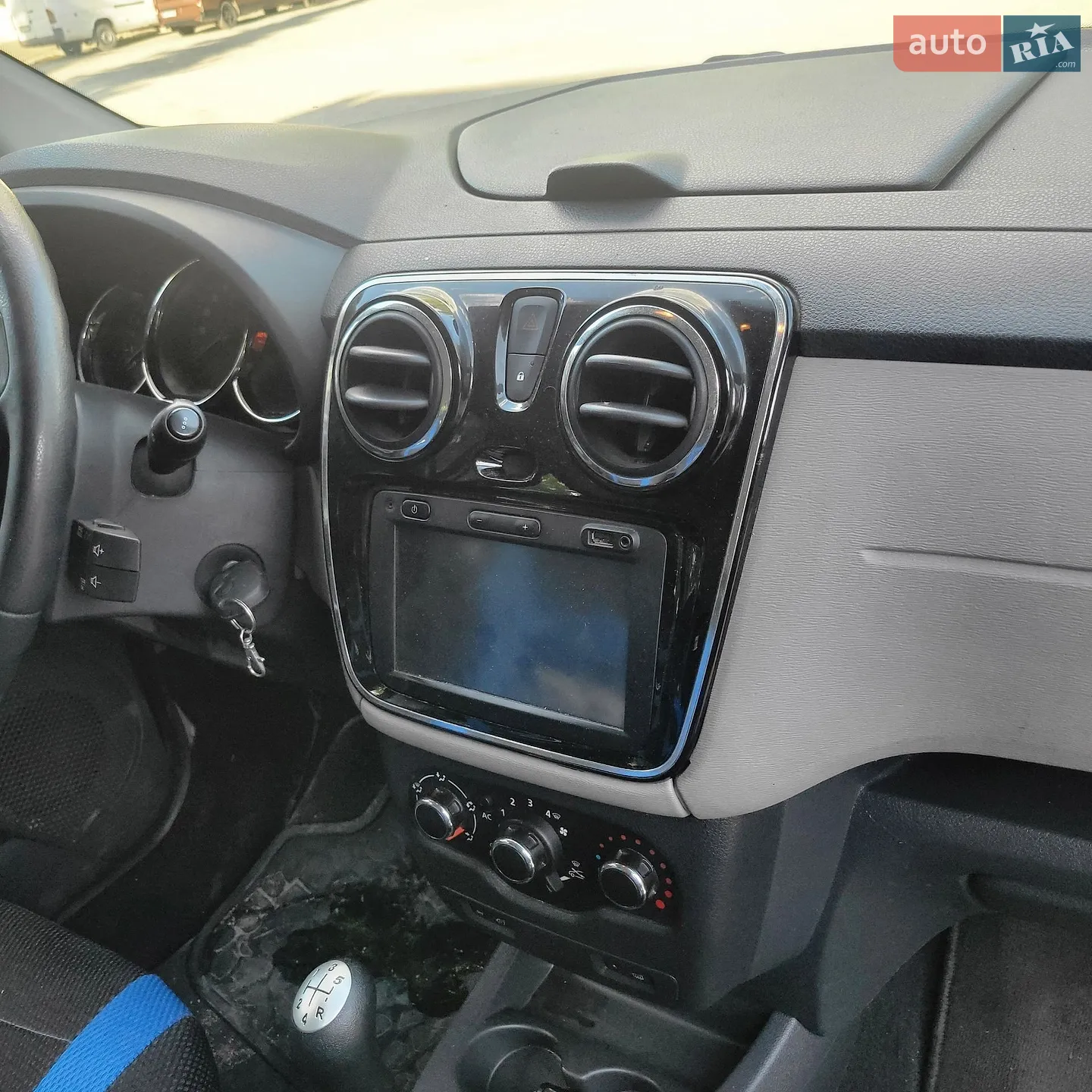2013 Dacia Lodgy - мініатюра 8