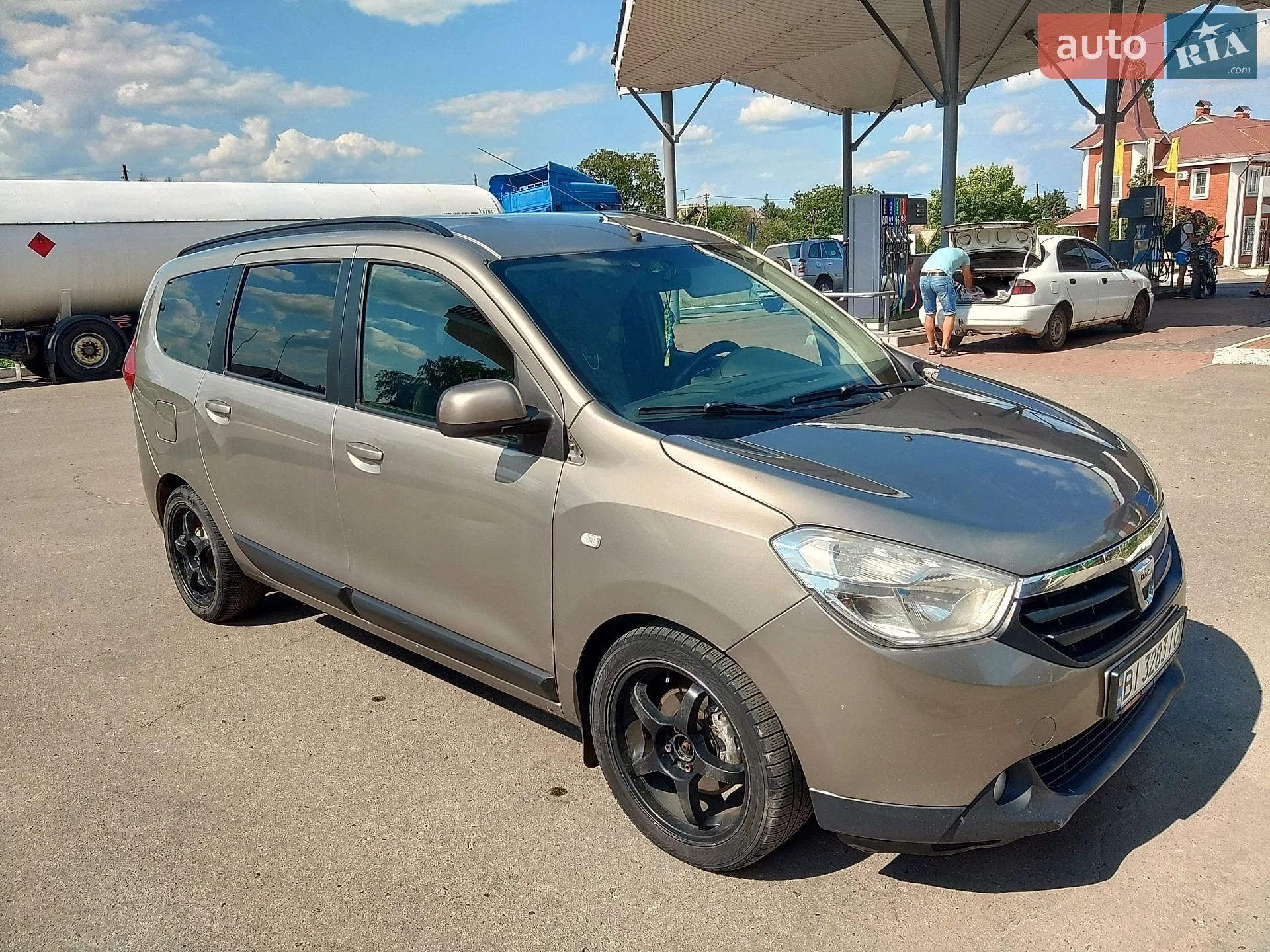 2013 Dacia Lodgy - мініатюра 4