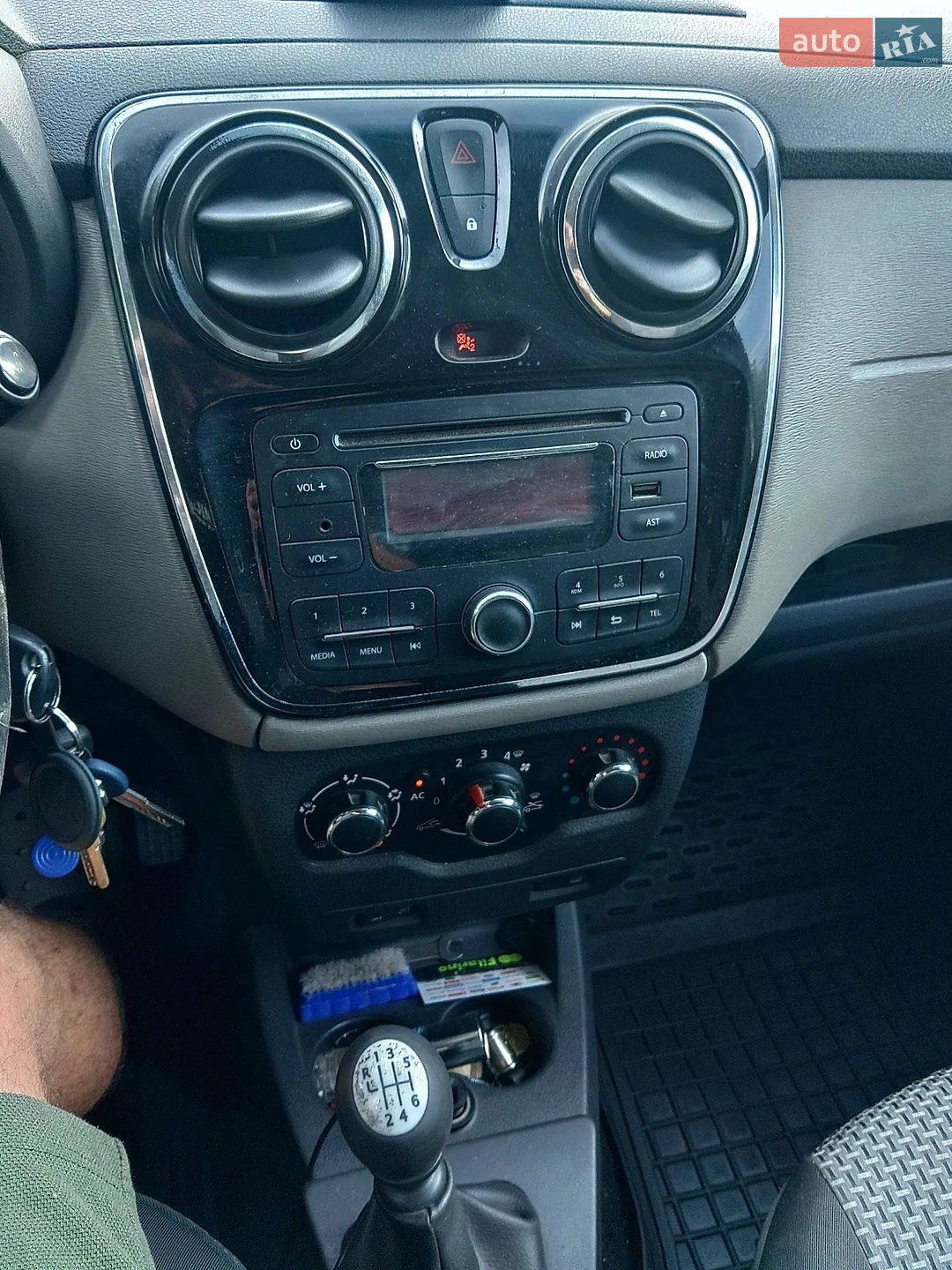 2013 Dacia Lodgy - мініатюра 8