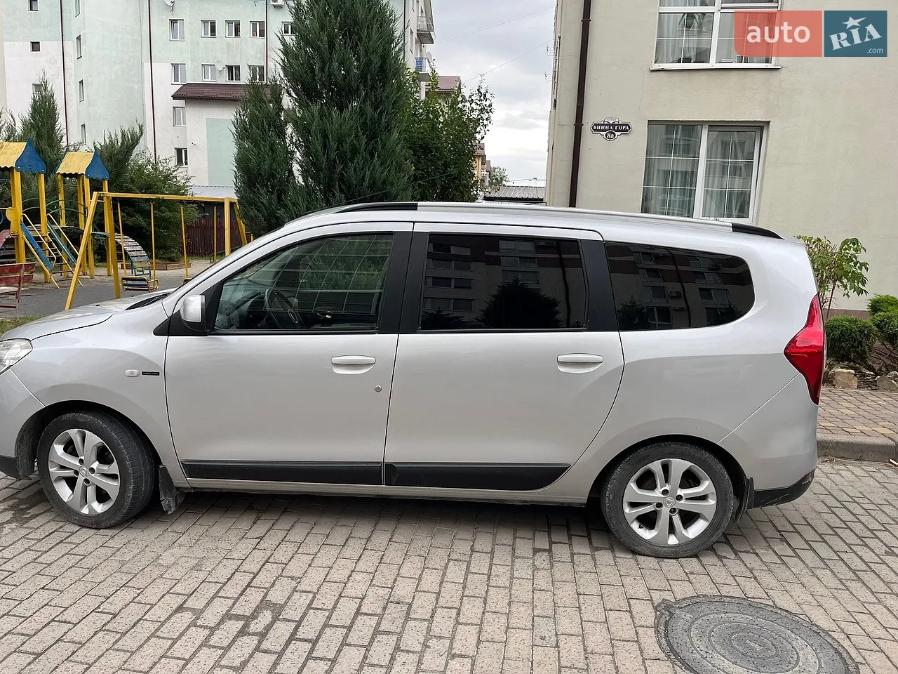 2013 Dacia Lodgy - мініатюра 21
