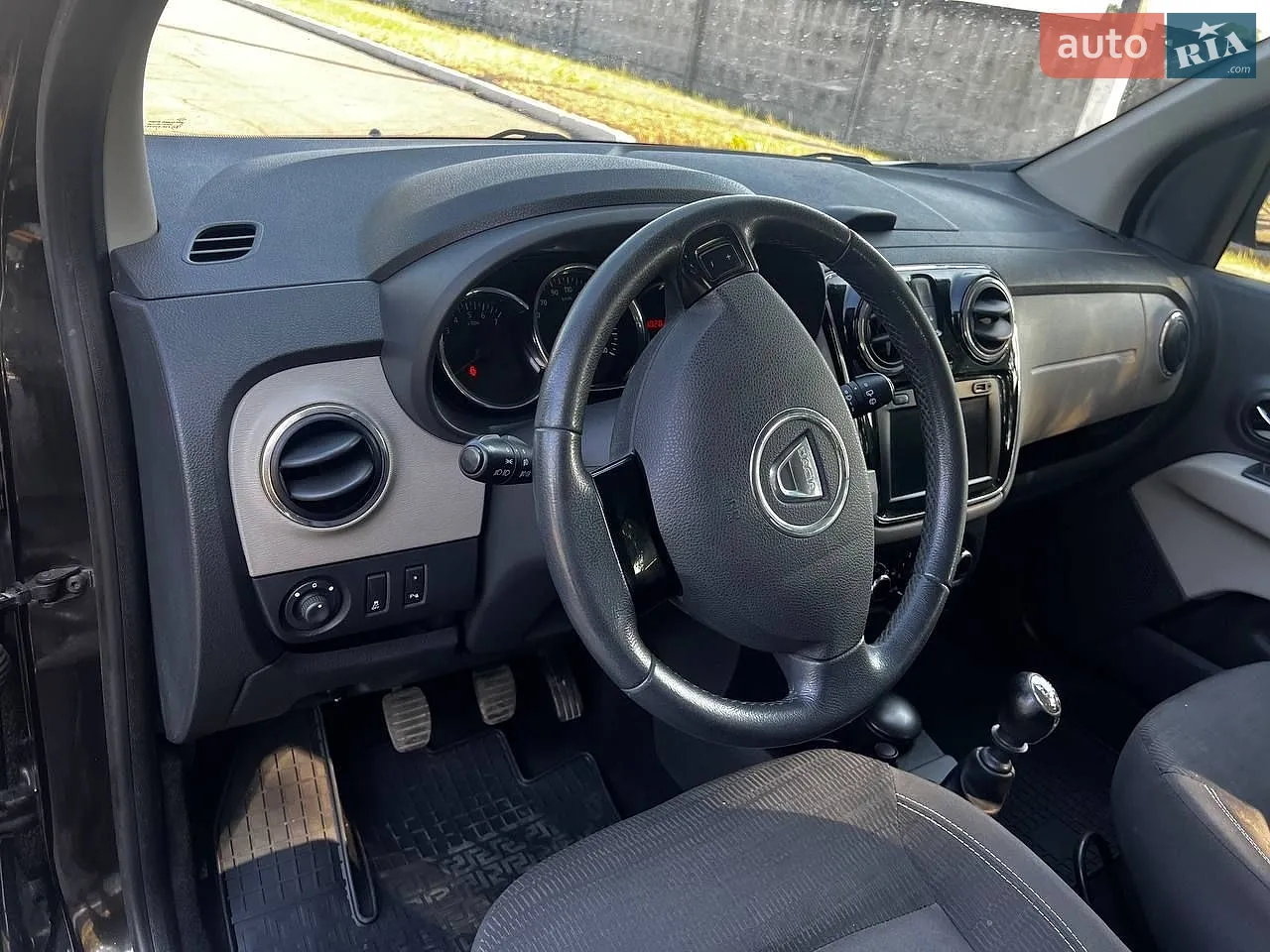 2013 Dacia Lodgy - мініатюра 18