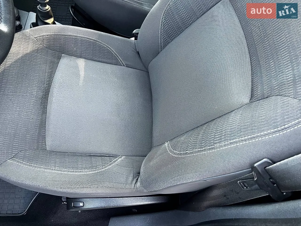 2013 Dacia Lodgy - мініатюра 21