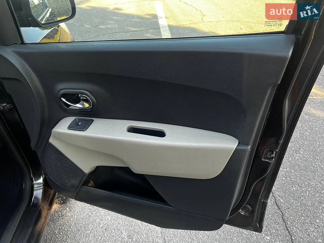 2013 Dacia Lodgy - мініатюра 32