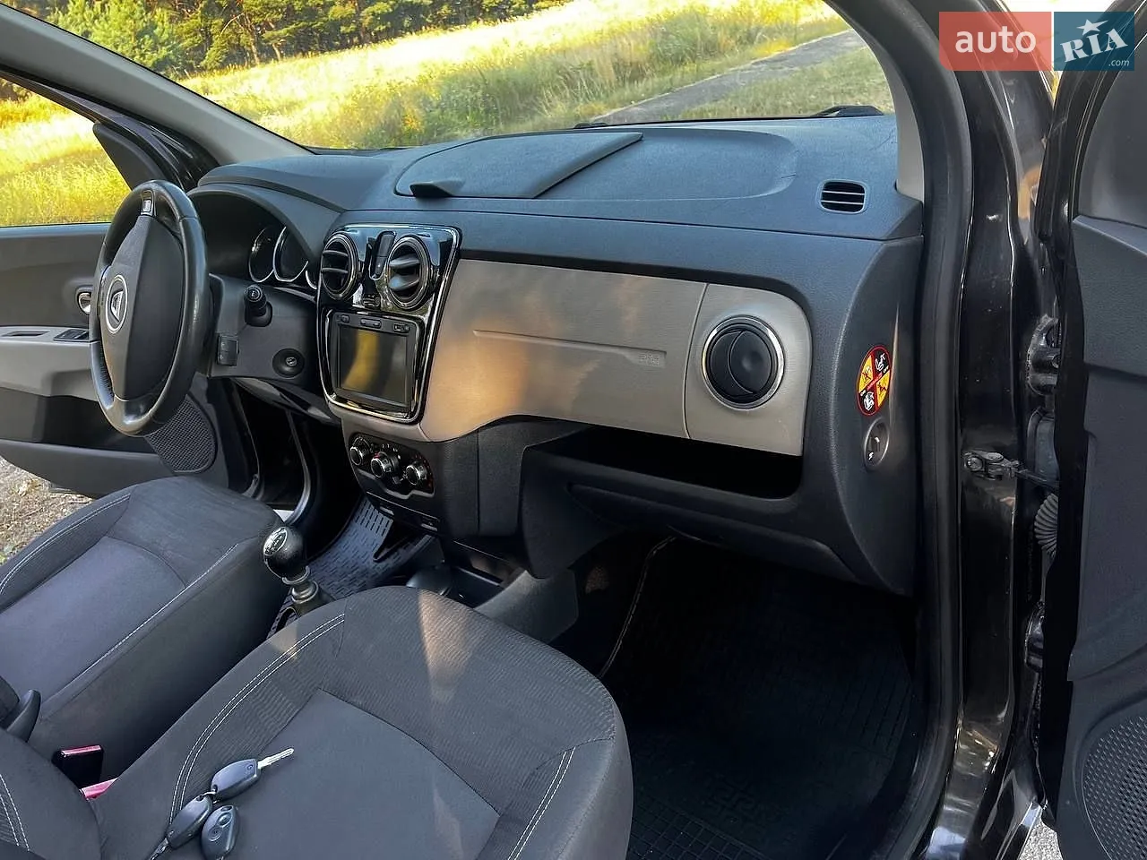2013 Dacia Lodgy - мініатюра 33