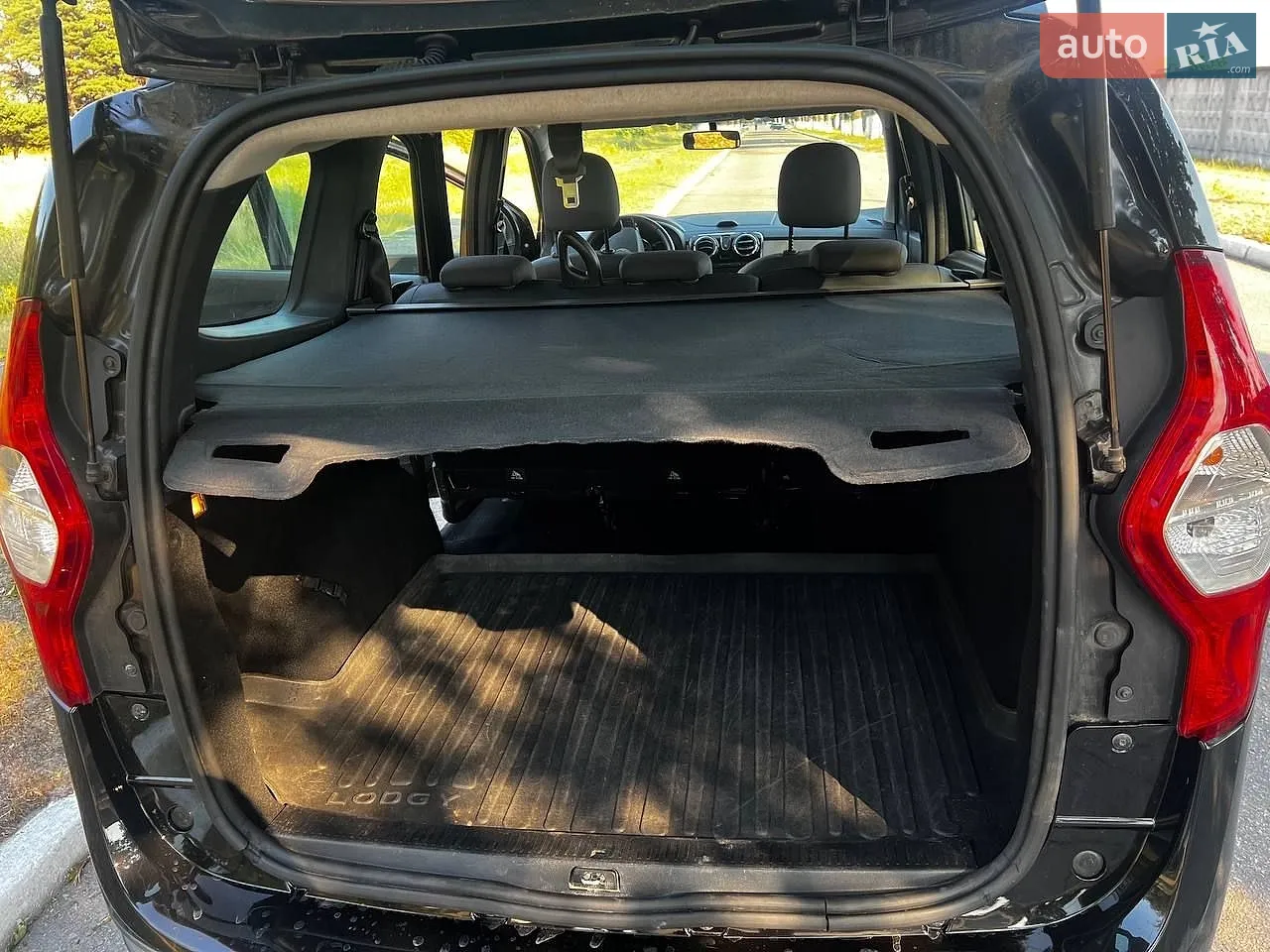 2013 Dacia Lodgy - мініатюра 36