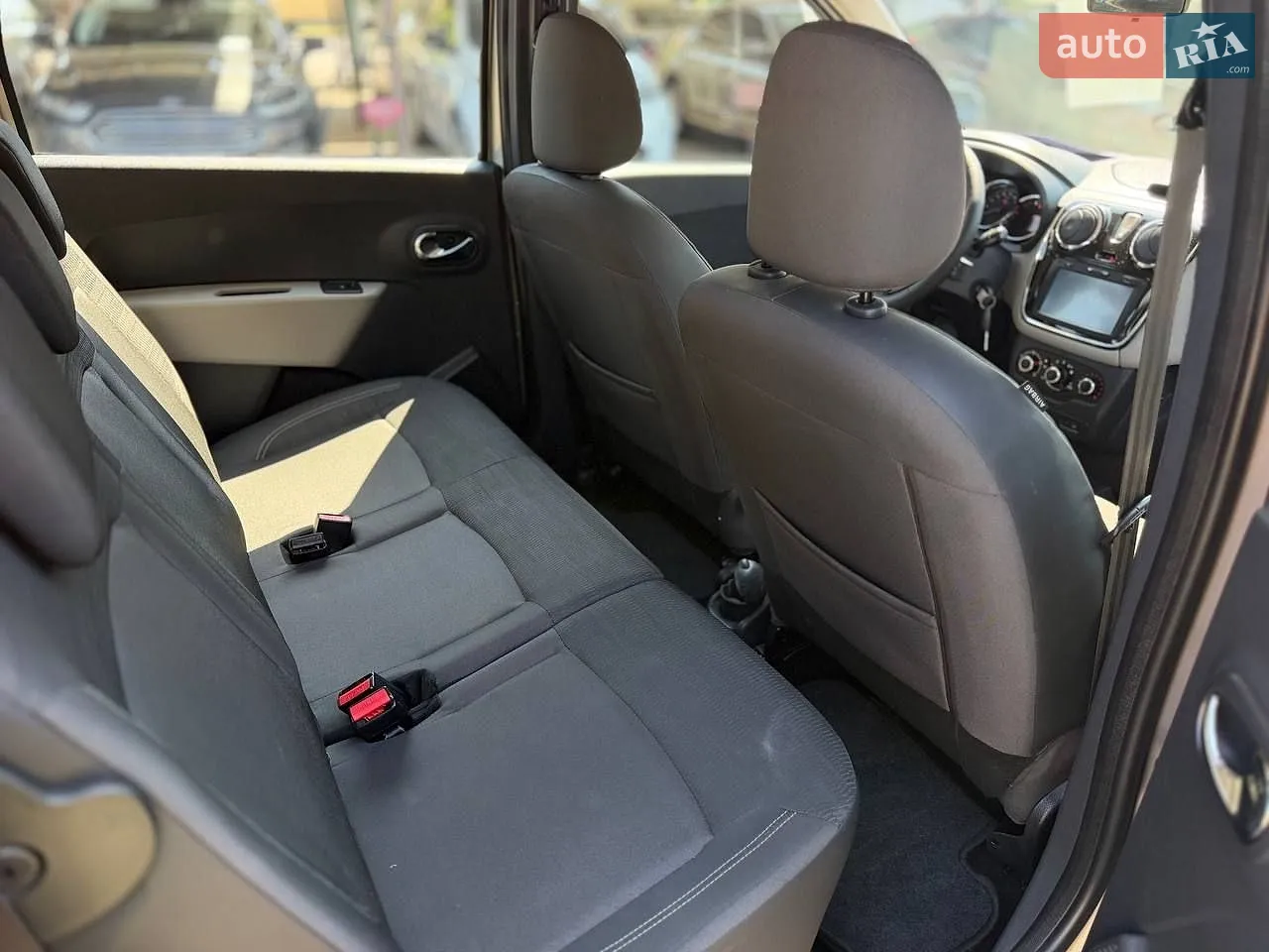 2013 Dacia Lodgy - мініатюра 16