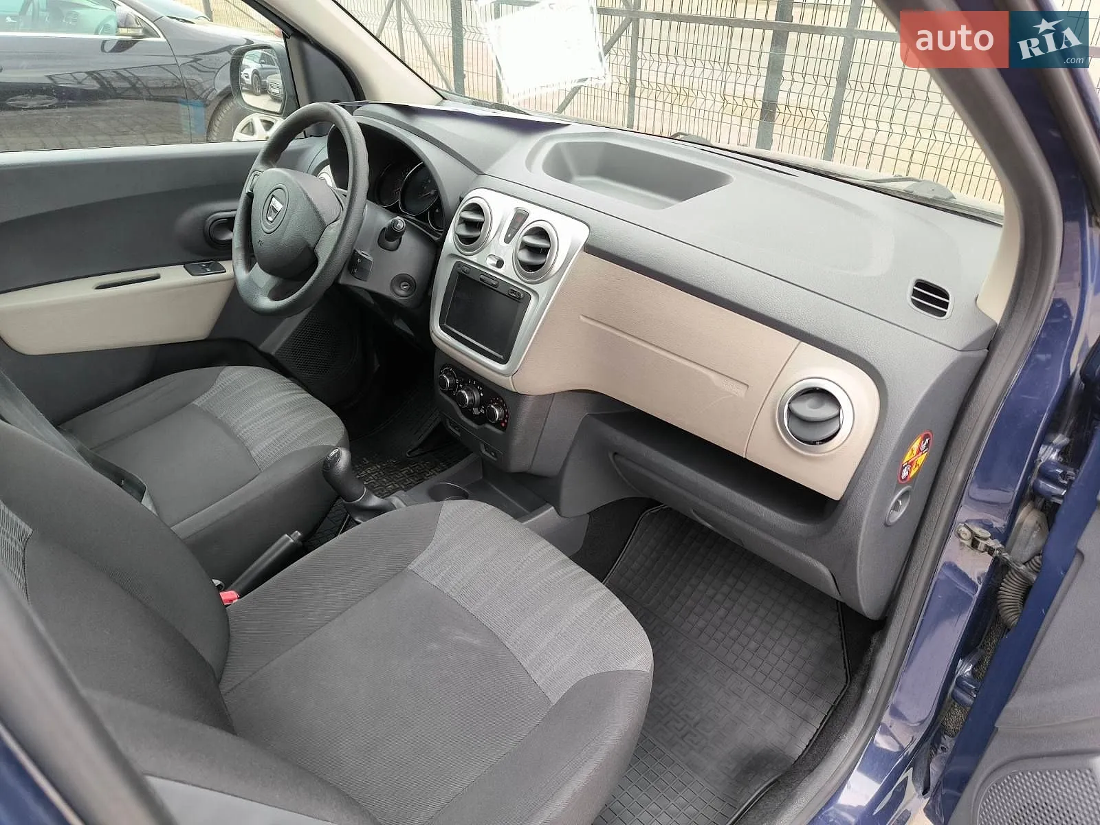 2012 Dacia Lodgy - мініатюра 14