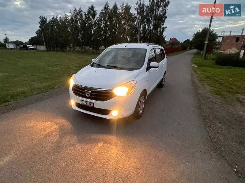 Dacia Lodgy 2012
