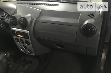 Універсал Dacia Logan MCV 2009 в 