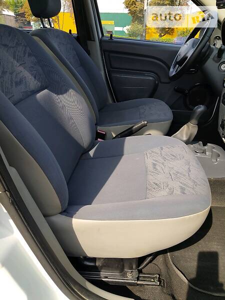 Універсал Dacia Logan MCV 2011 в Житомирі