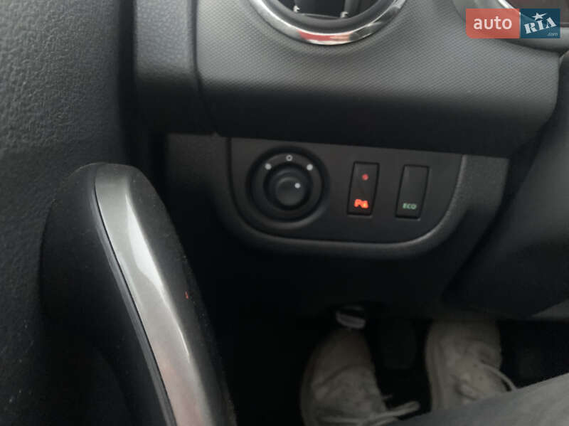 Универсал Dacia Logan MCV 2013 в Киеве