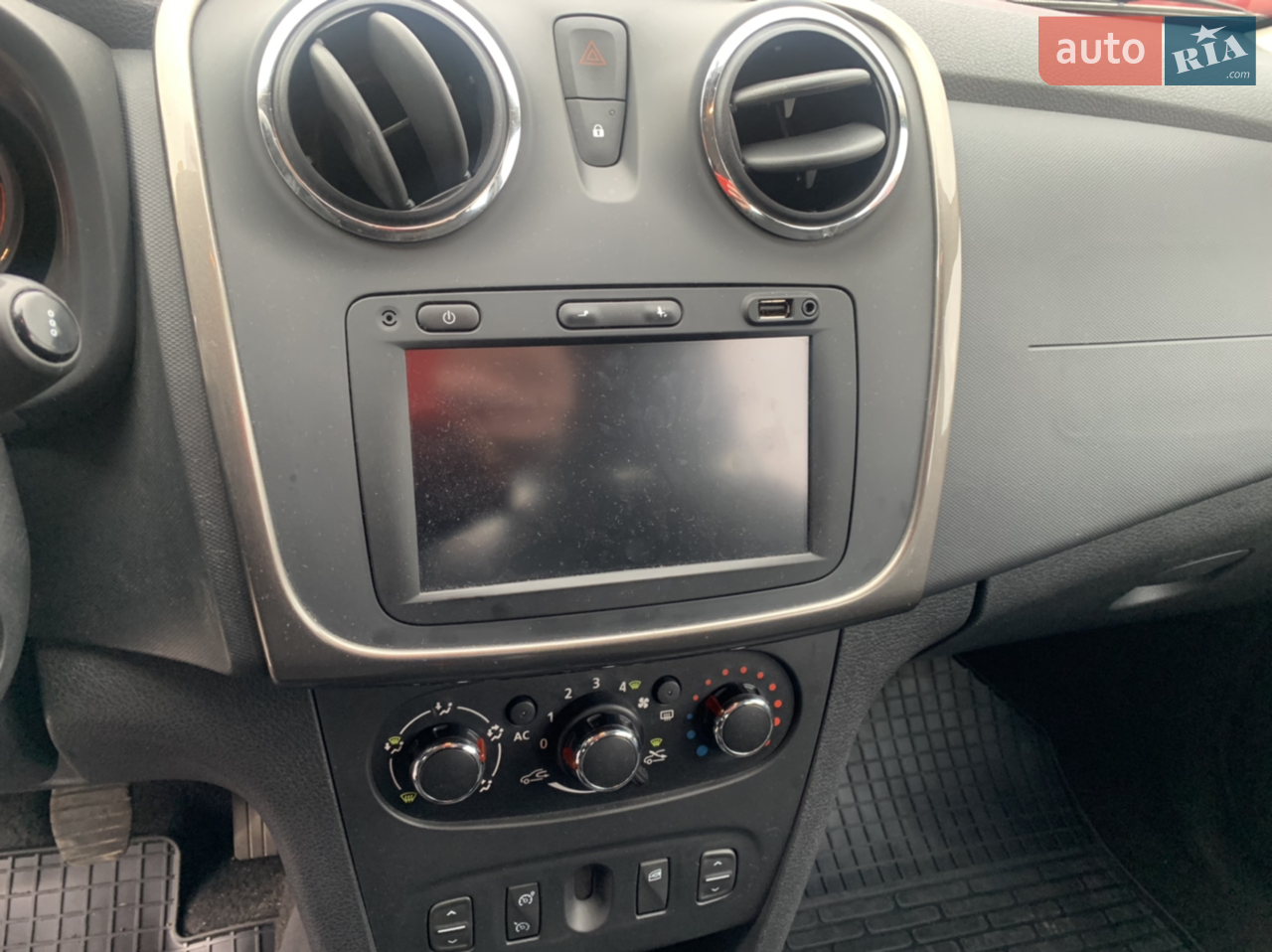 2013 Dacia Logan - мініатюра 16