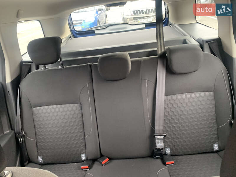 Универсал Dacia Logan MCV 2013 в Киеве