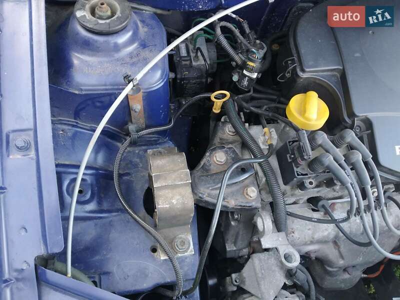 Универсал Dacia Logan MCV 2009 в Глухове