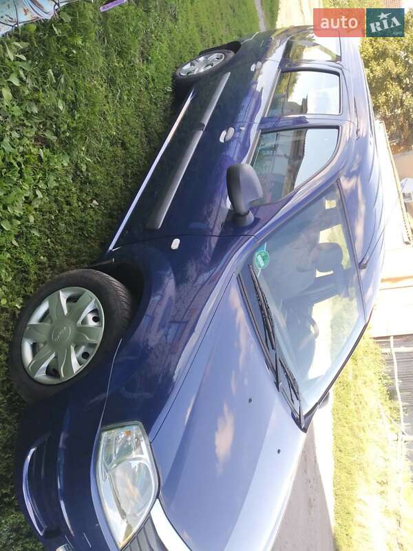 Универсал Dacia Logan MCV 2009 в Глухове