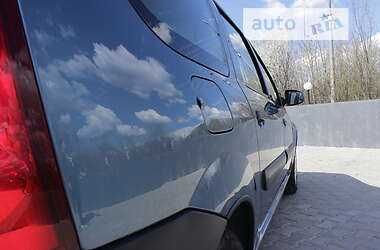 Минивэн Dacia Logan MCV 2008 в 