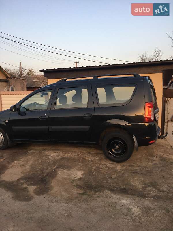 Універсал Dacia Logan MCV 2010 в Чернігові