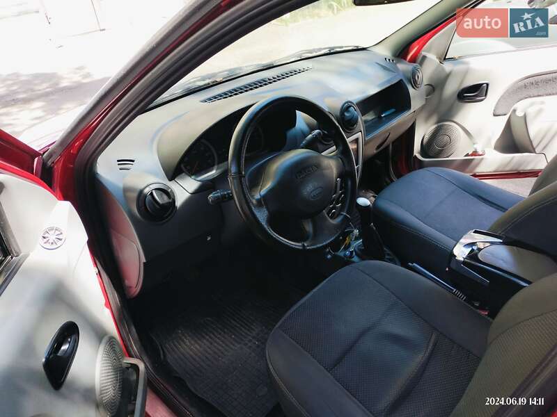 Универсал Dacia Logan MCV 2008 в Киеве