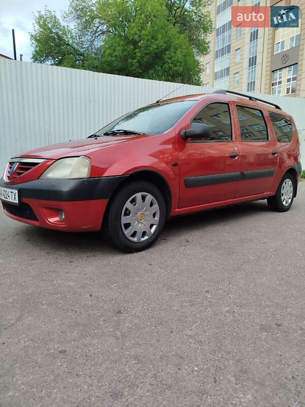 Универсал Dacia Logan MCV 2008 в Киеве