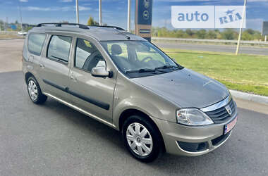 Універсал Dacia Logan MCV 2010 в Дніпрі