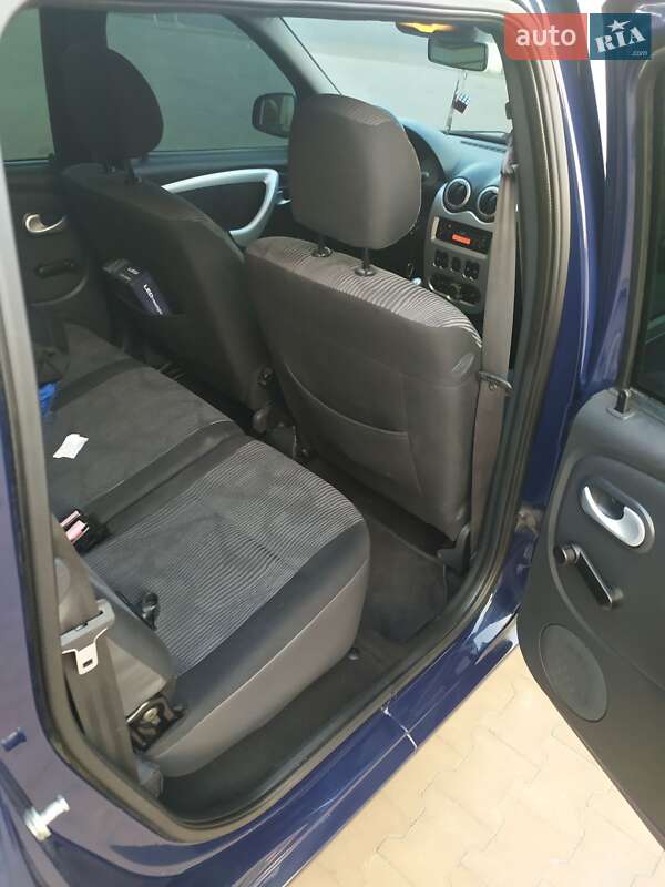 Универсал Dacia Logan MCV 2009 в Сумах