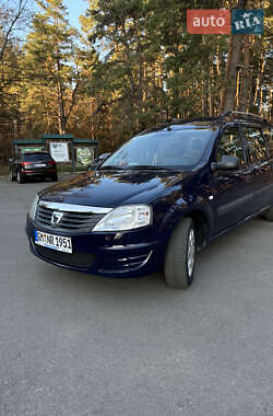 Универсал Dacia Logan MCV 2012 в Ромнах