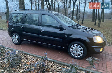 Универсал Dacia Logan MCV 2010 в Хороле